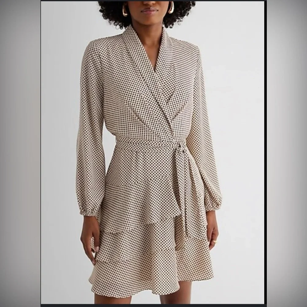Express NWT Polka Dot Faux Wrap Dress with Tie Waist - Picture 1 of 7